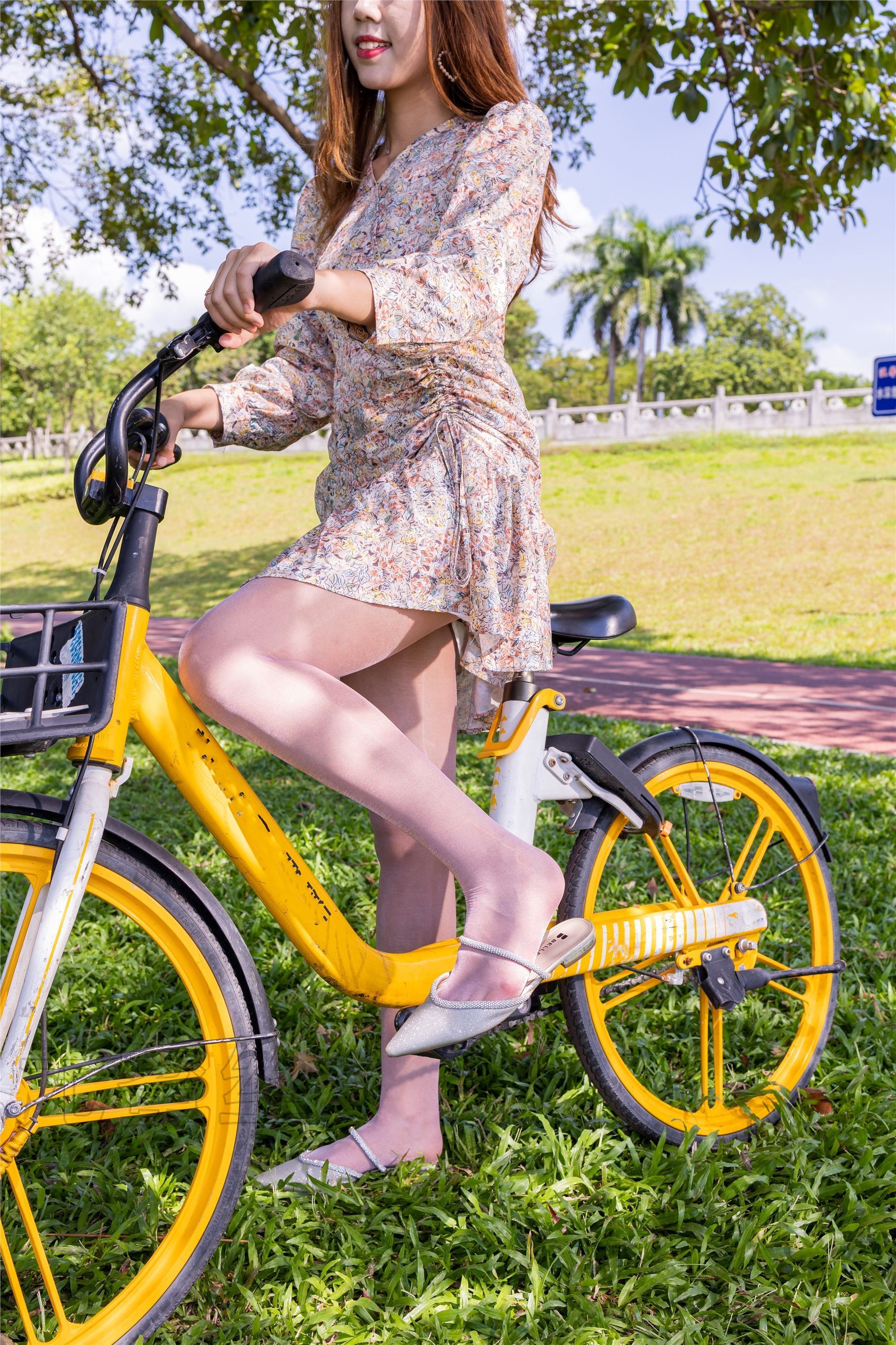 尤蜜丝 穿搭写真 NO.079